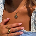 Hikari - Collana Pendente Occhio Sole Oro