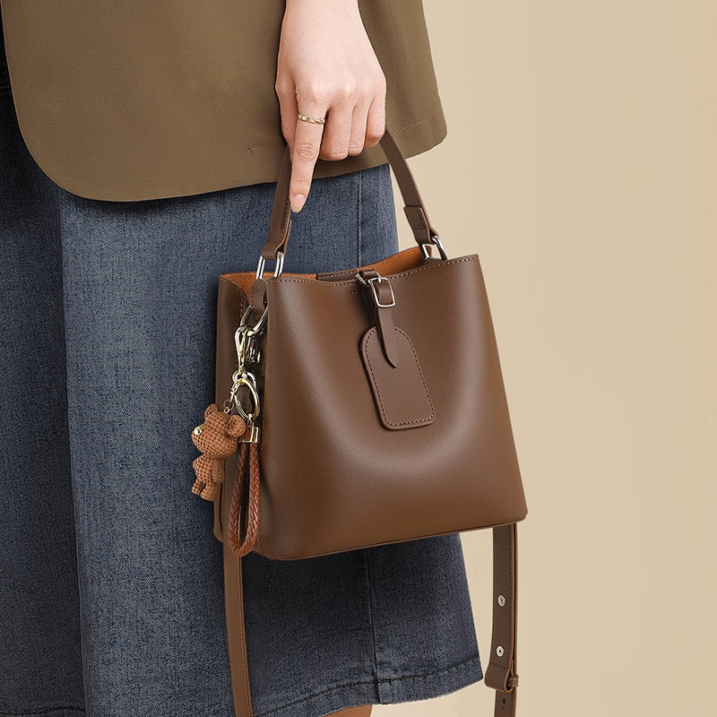 Kiku - Crossbody Bucket Bag