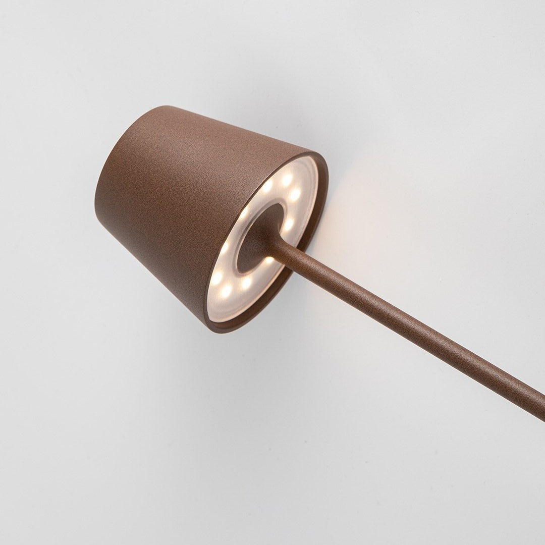 Avenir - Lampada da Tavolo con Paralume Conico in Alluminio