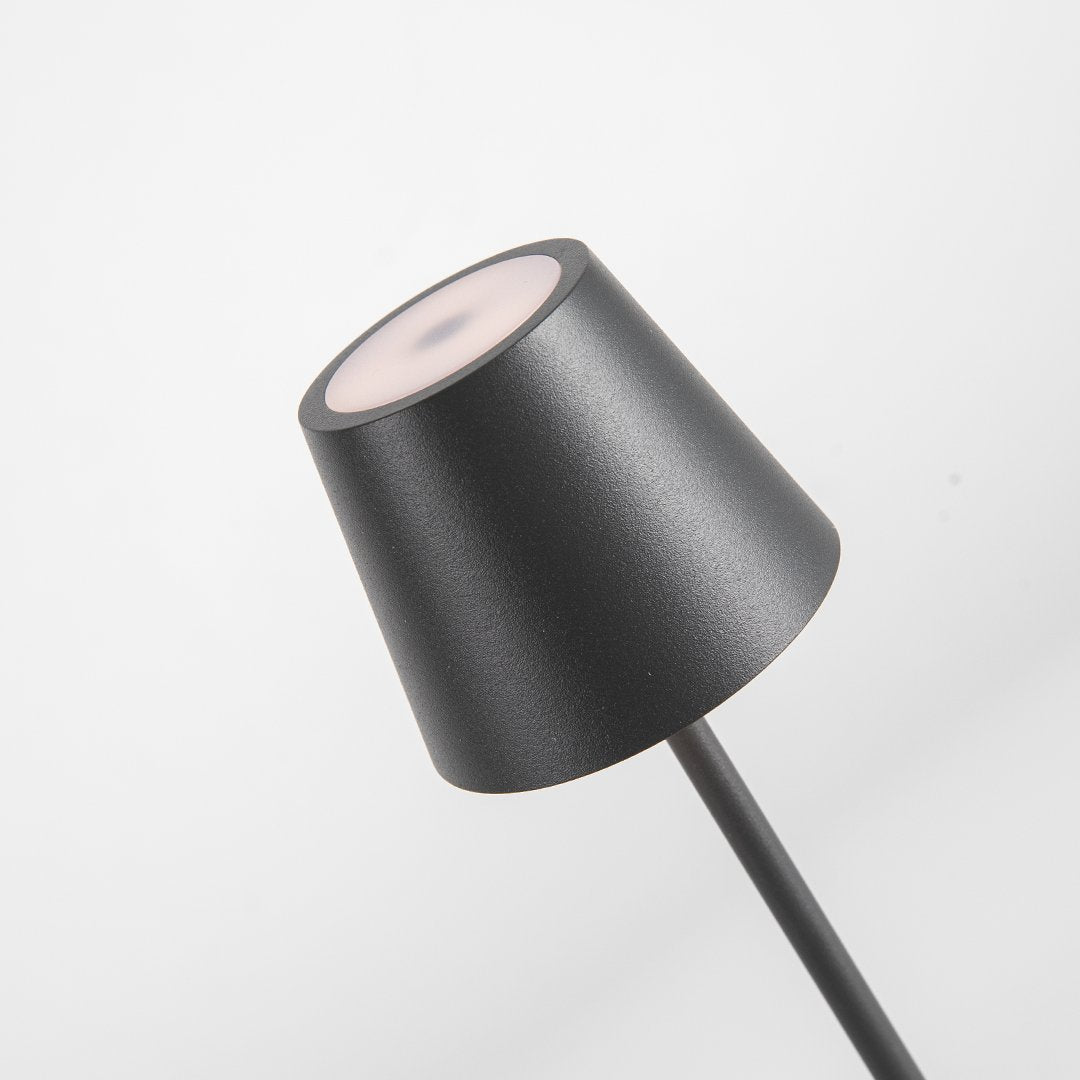 Avenir - Lampada da Tavolo con Paralume Conico in Alluminio